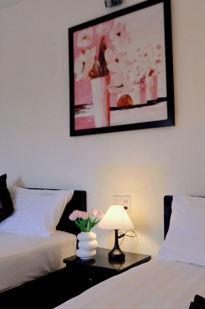 Canary Boutique Hotel