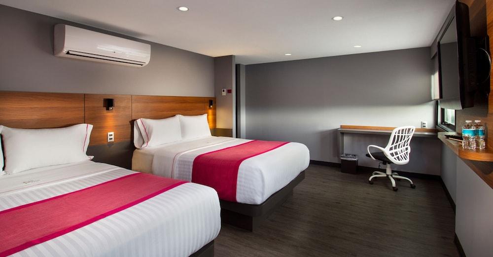 Hotel MX aeropuerto CDMX, Trademark Collection by Wyndham