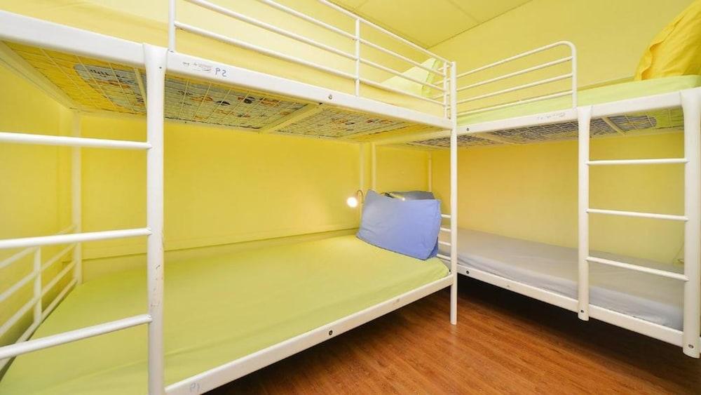 Vintage Inn @ Clarke Quay - Hostel