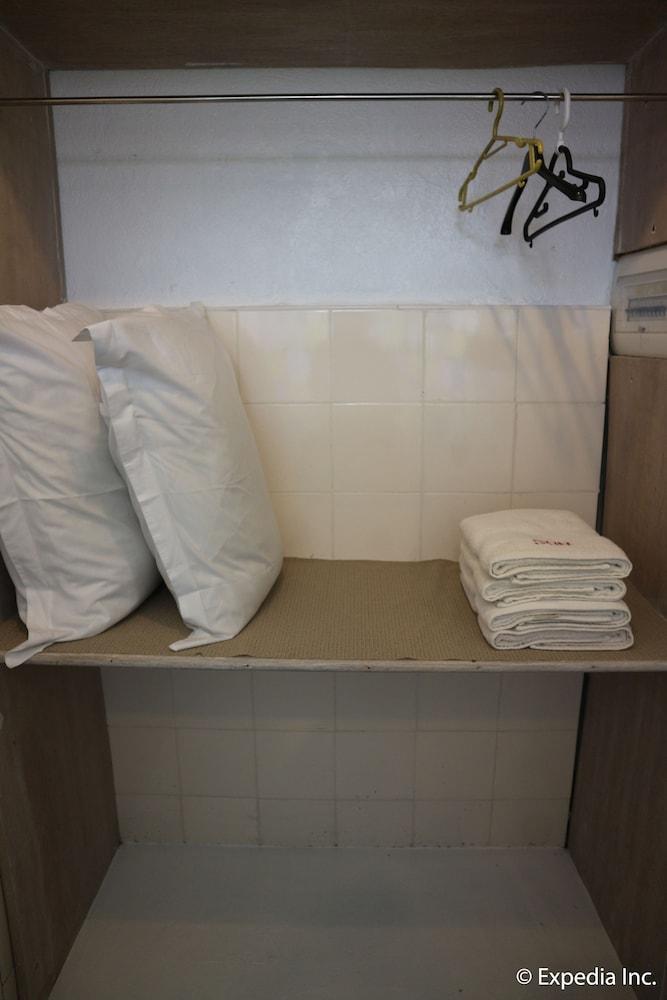 The Sun Villa Beachfront Resort & Spa