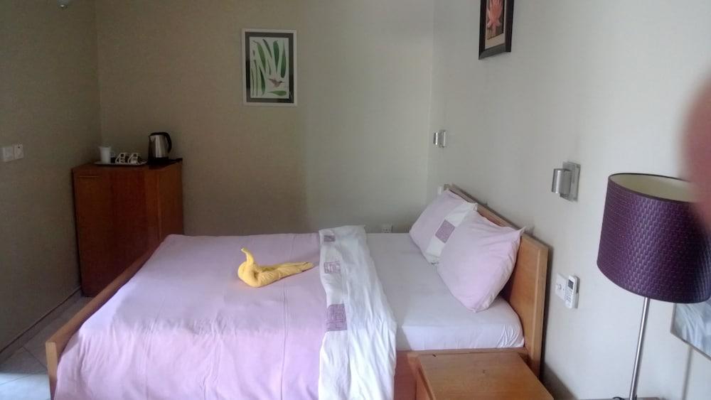 Nne-eka Residence and Spa