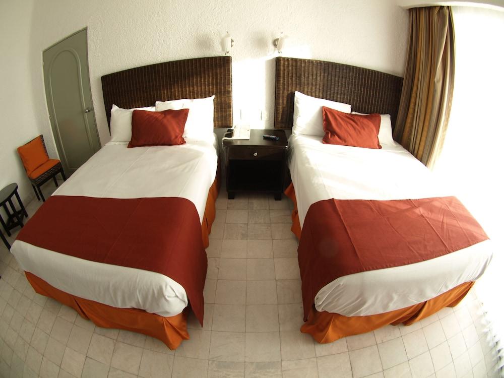 Sierra Mar at Tesoro Manzanillo