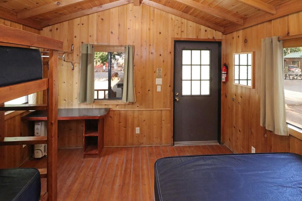 Sun Outdoors Arches Gateway