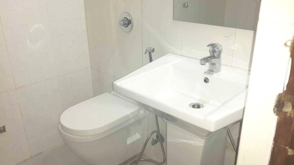 Westend Holiday Home