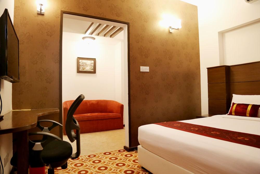 Grand Oriental Hotel