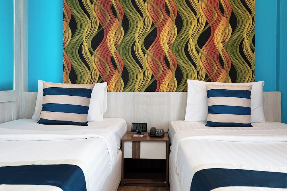 iCheck inn Chill Patong