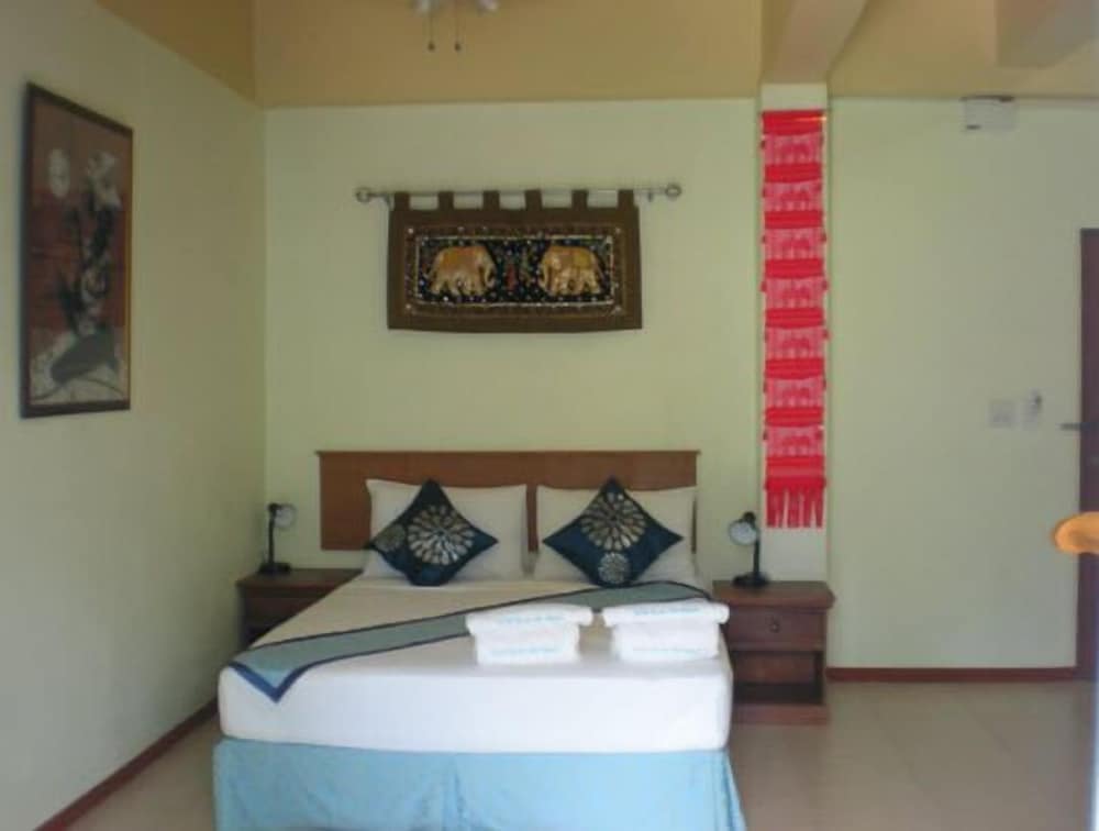 VIVA on the Beach Hotel