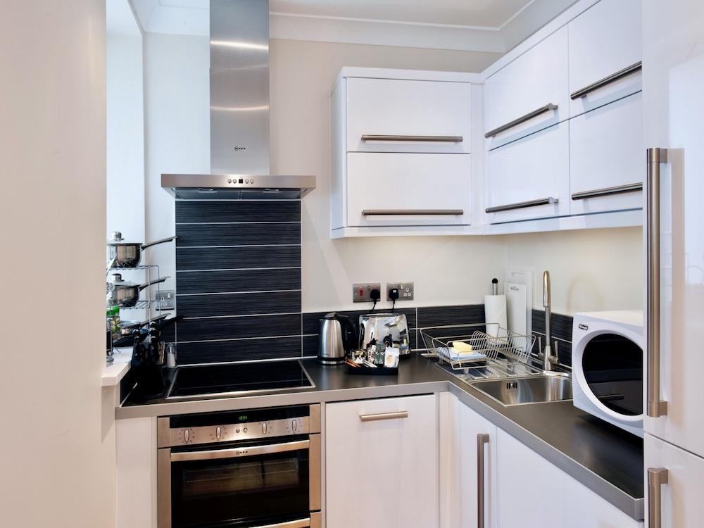 Your Space Apartments - Byron House