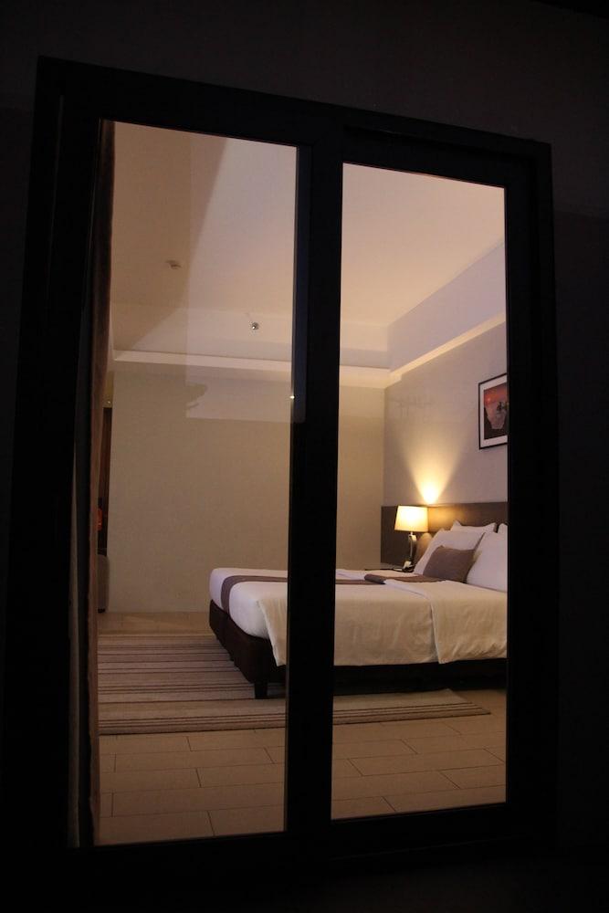 Sequoia Hotel Quezon City