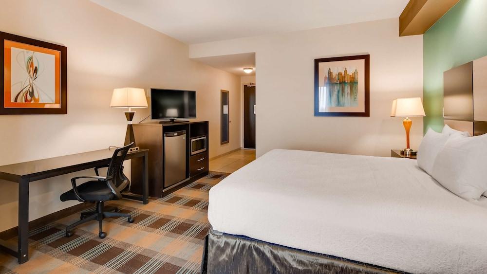 Best Western Plus Atrium Inn & Suites