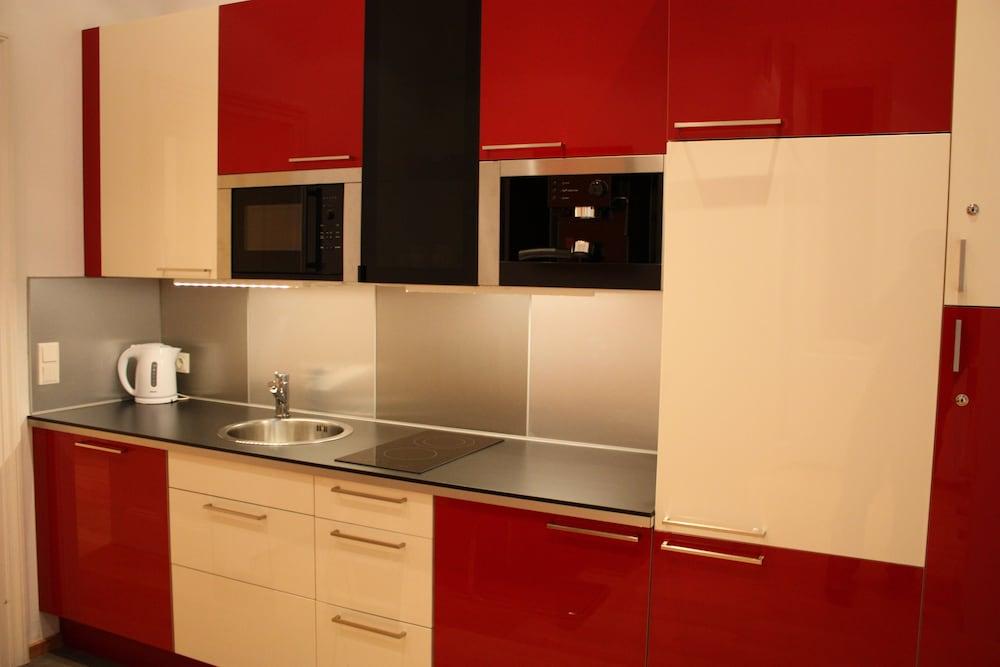 GoVienna Opera Apartment