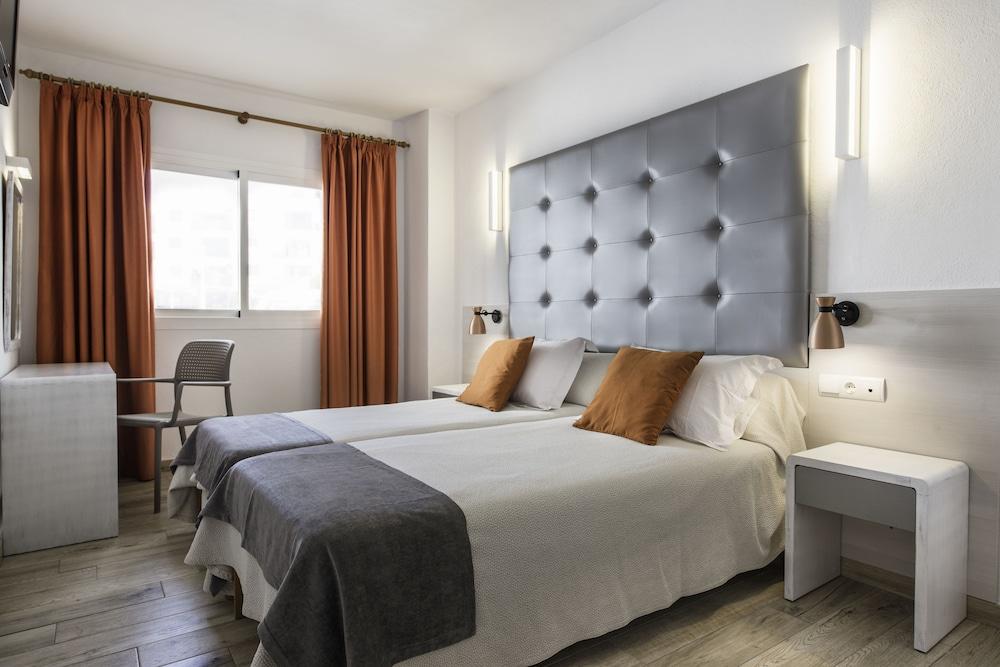 Apartamentos Typic Oasis Sa Tanca