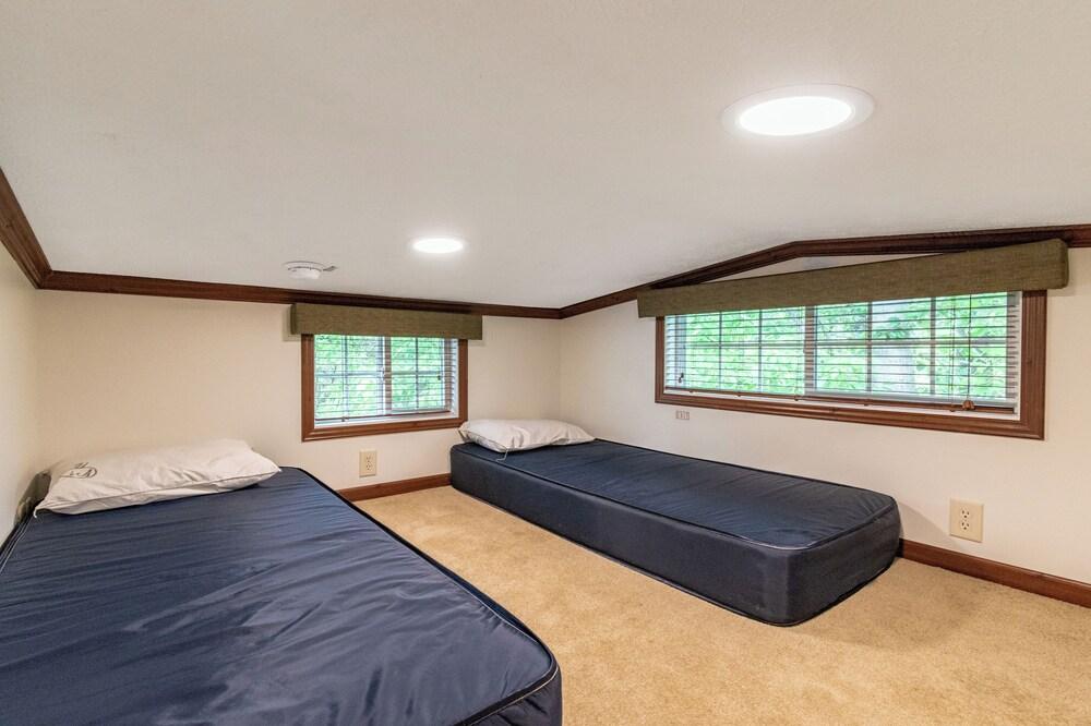 Circle M RV & Camping Resort - Caravan Park