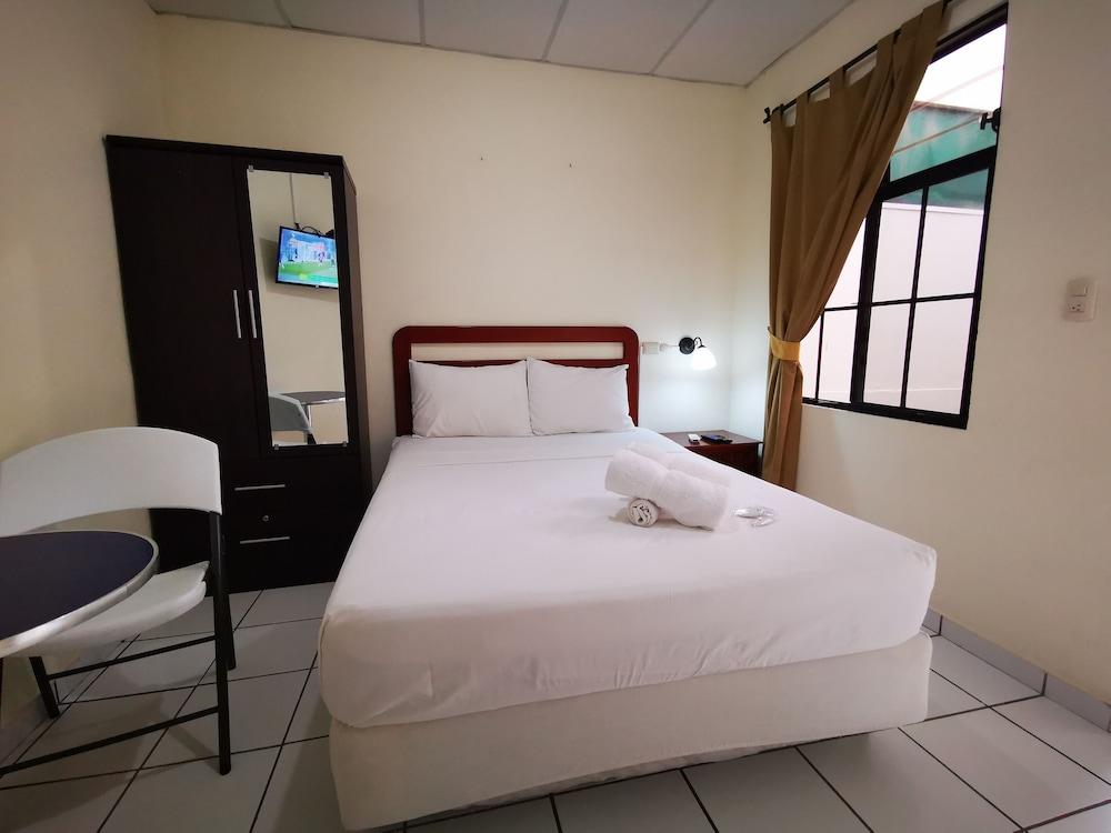 Hotel Armonía Hostal