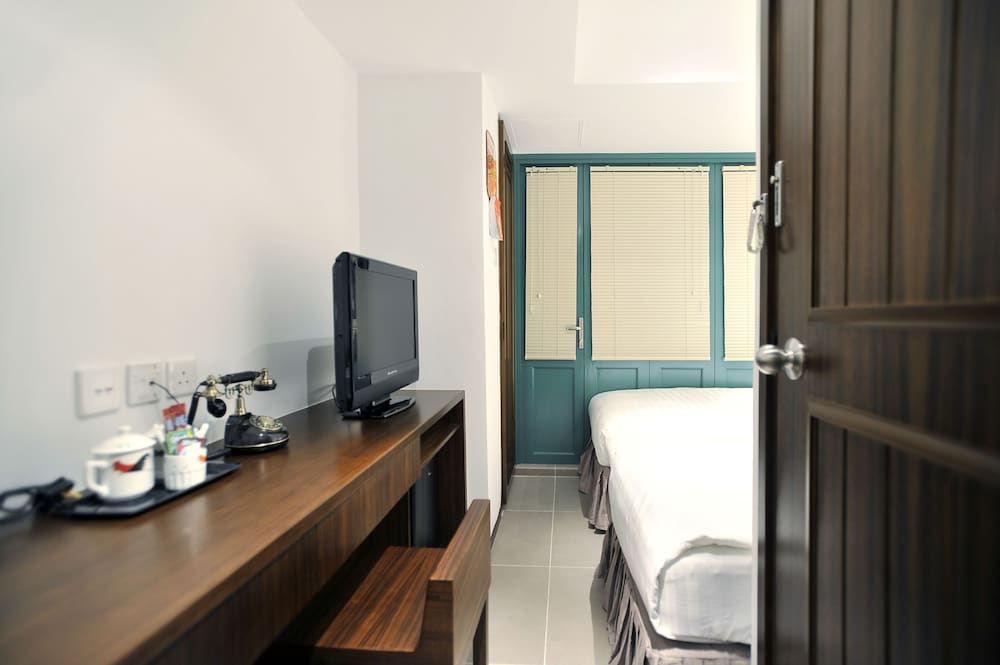 Mingle Place by The Park