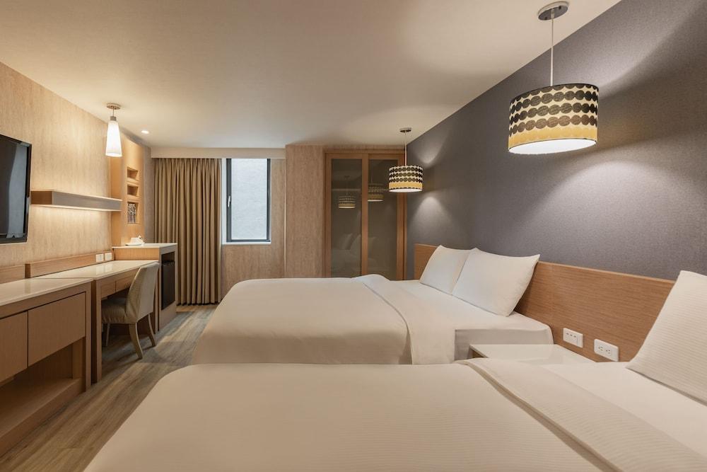Kindness Hotel - Tainan Chihkan Tower