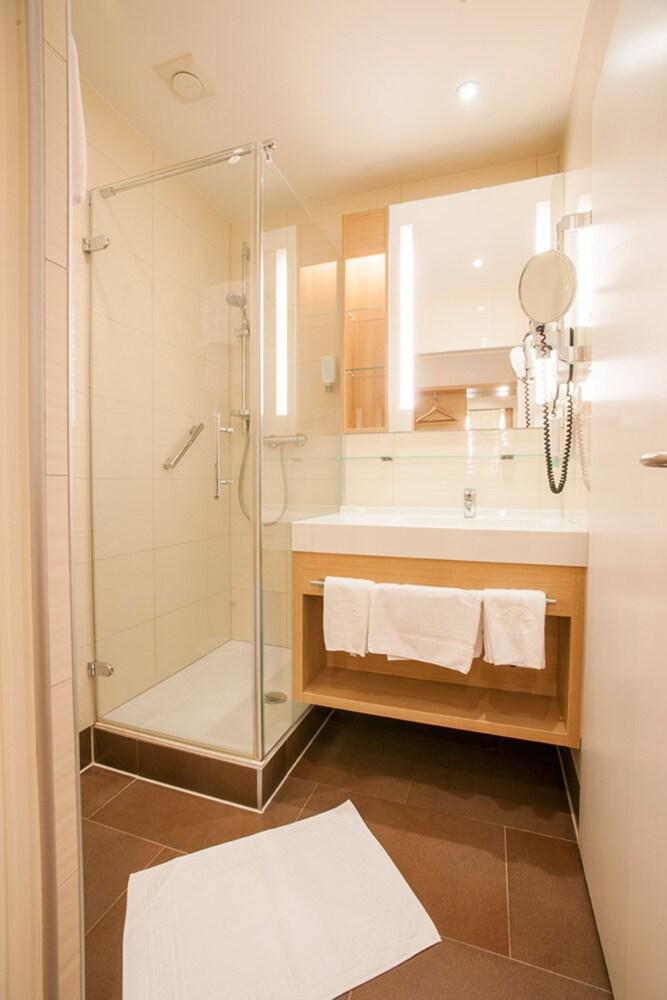 Quellenhotel Heiltherme Bad Waltersdorf