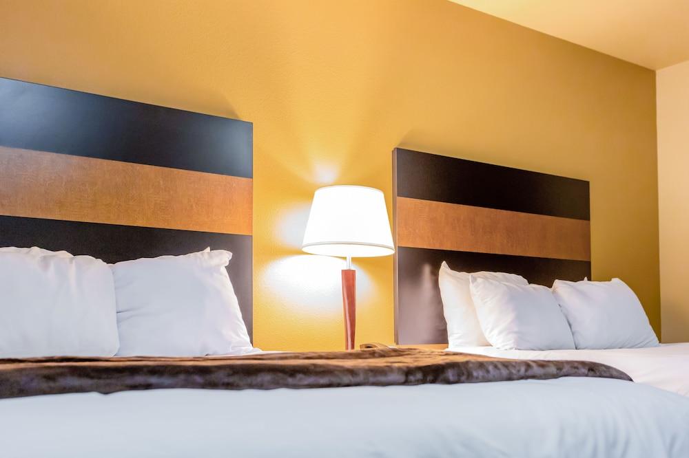 Welcome Suites Minot