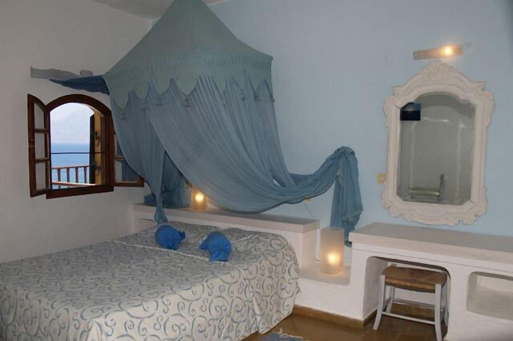 Cretan Village Hotel