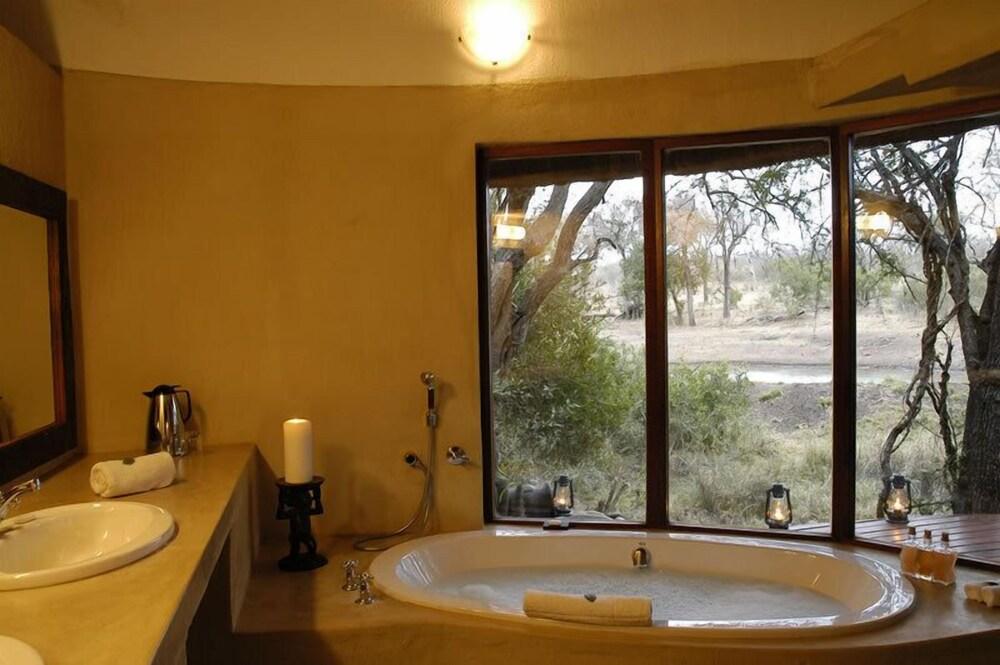 Serondella Game Lodge