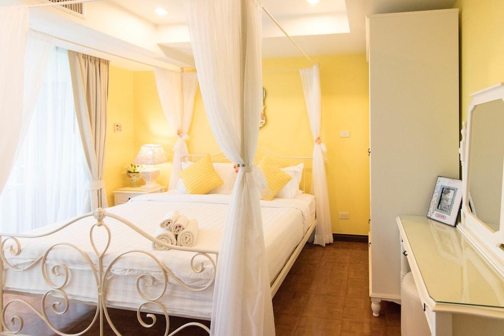 SeaRidge Hua Hin Resort & Pool Villa