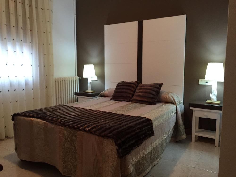 Hotel Apartamentos Barrau