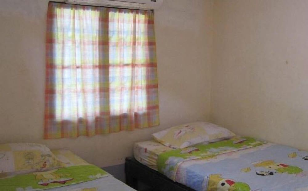 Pooltrap Village Bungalow