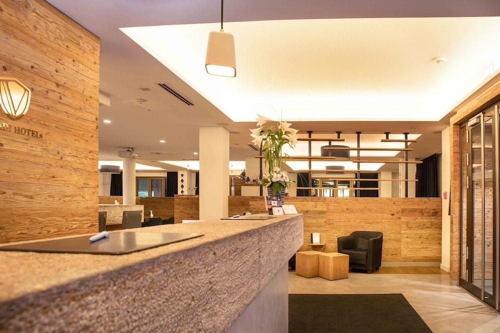 Bayer 89 Vi Vadi Hotel