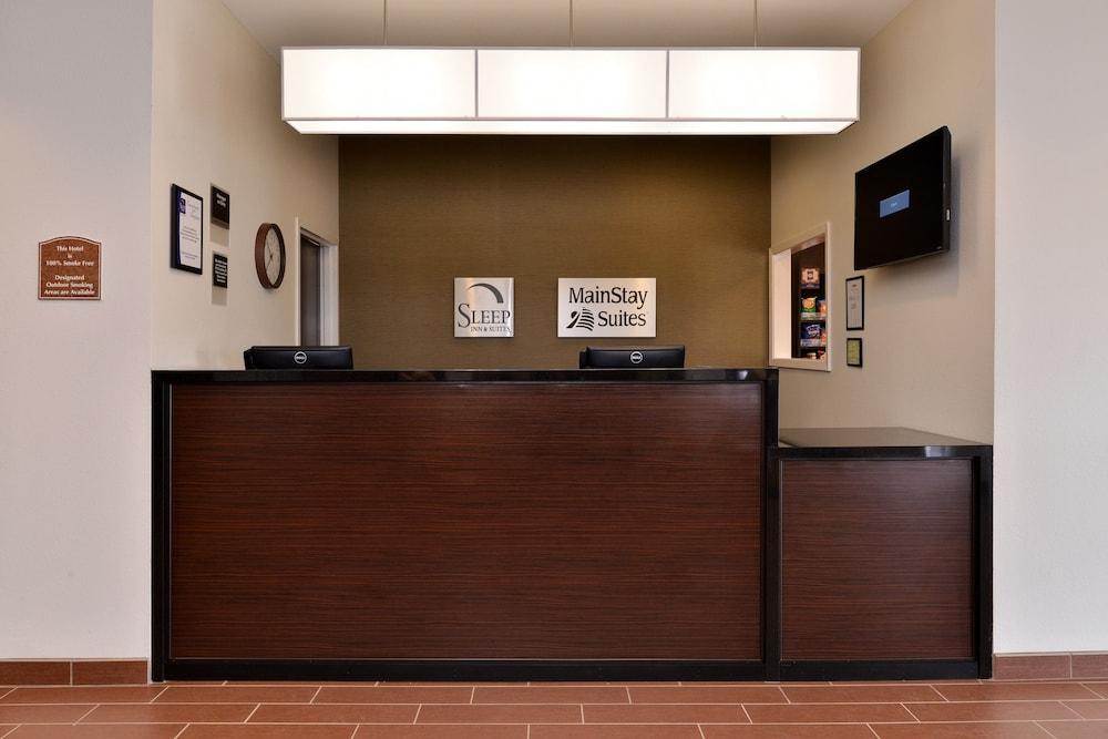 MainStay Suites Meridian - Bonita Lakes