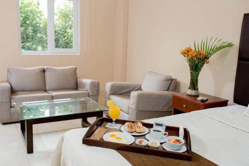 El Angolo Hotel Piura