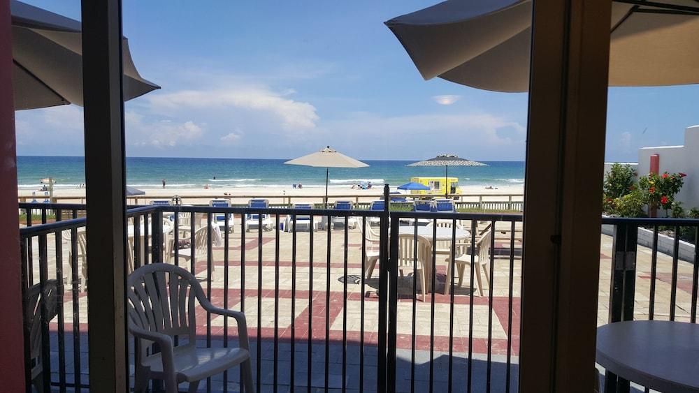 Cove Motel Oceanfront