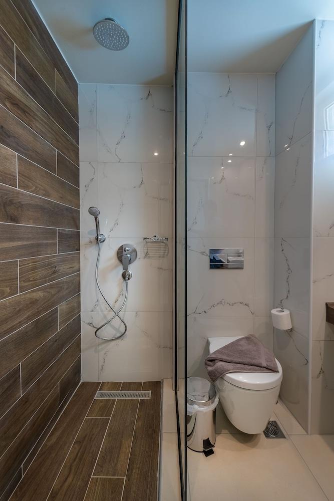 Sunny day's Hotel Apartments