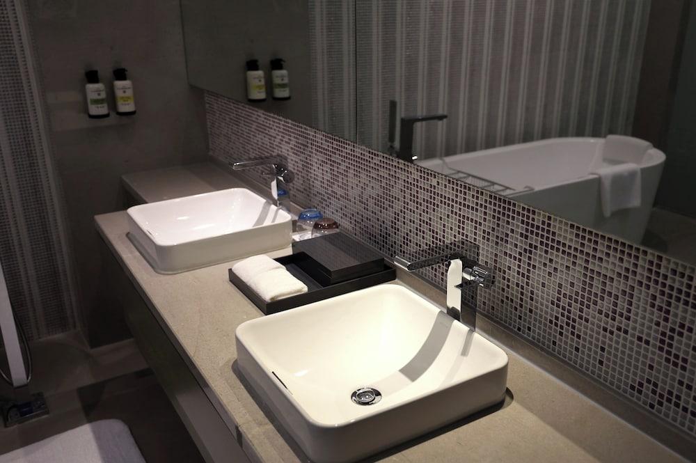 Pullman Nanjing Lukou Airport