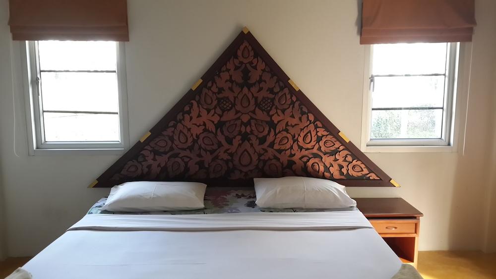 Jinta Beach Bungalow