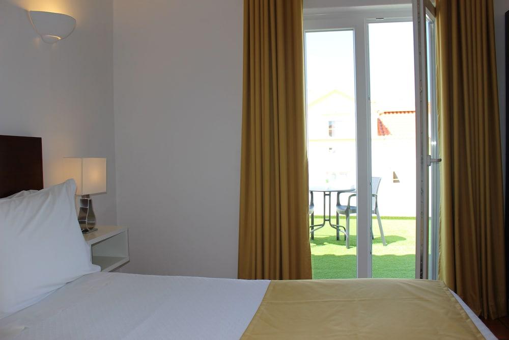 Castilho Guesthouse - Adults Only