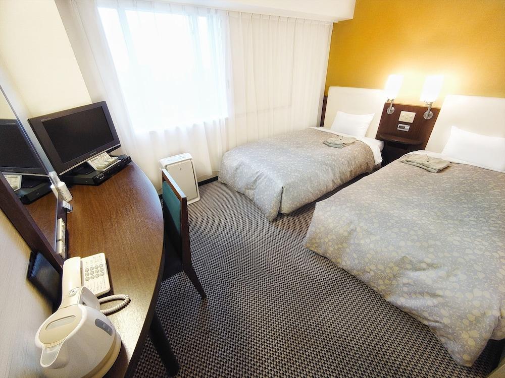 Takaoka Manten Hotel Ekimae