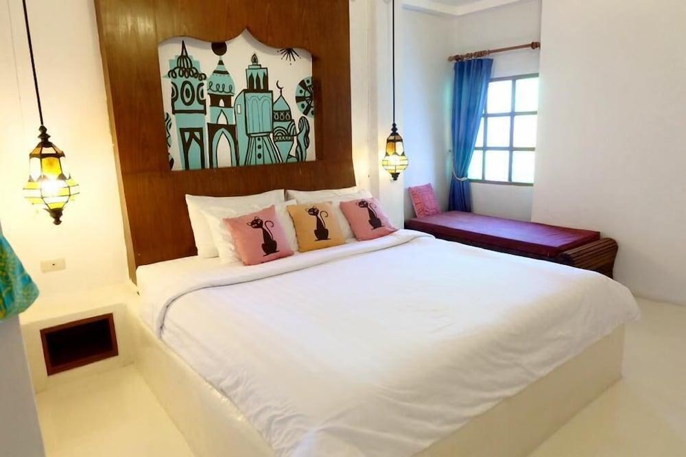 Riad Hua Hin Hotel