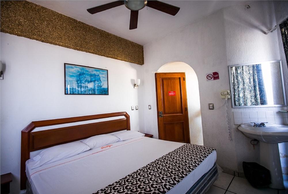 Hotel Candilejas Playa