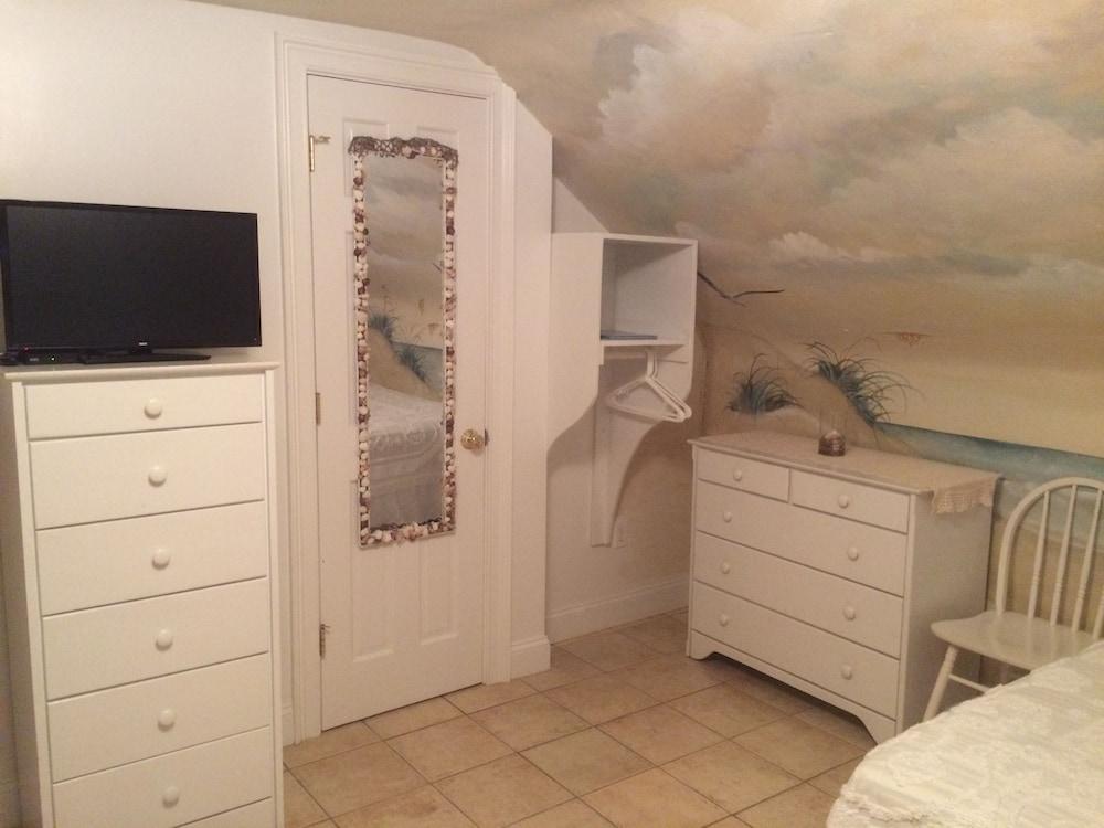 Angie's Guest Cottage