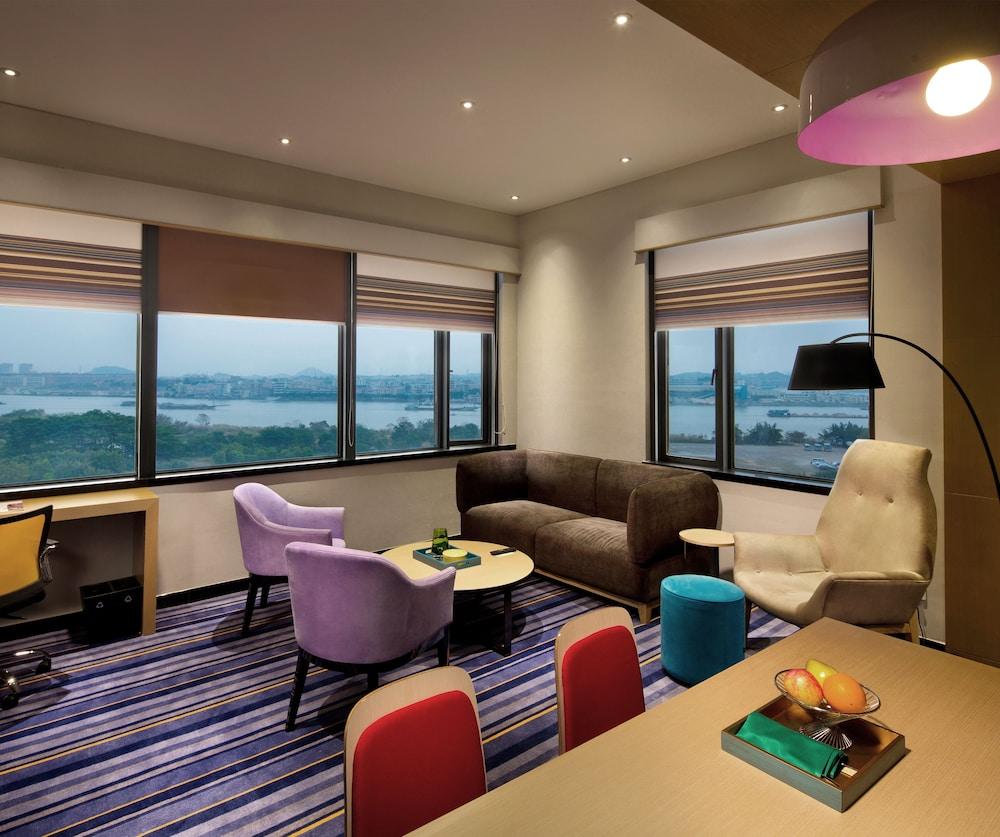 Aloft Guangzhou University Park