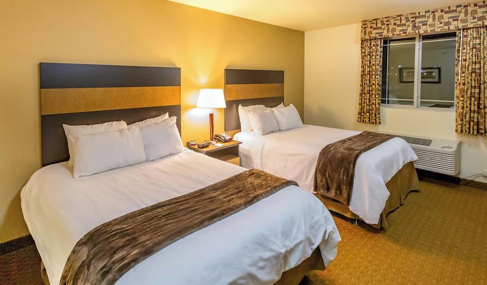 My Place Hotel - Dickinson, ND