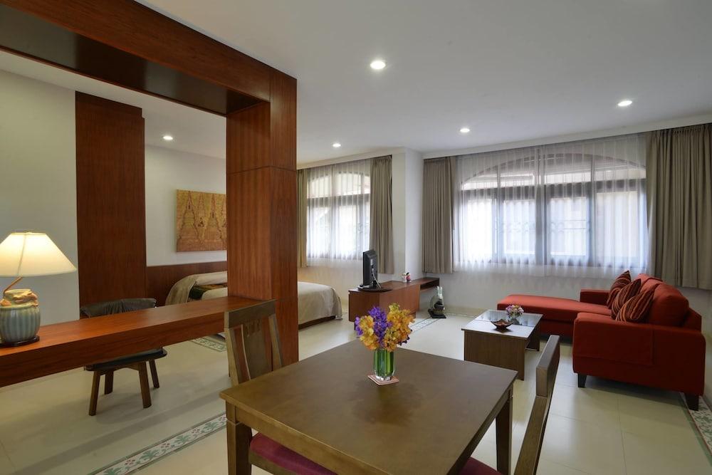 The Golden Wells Residence