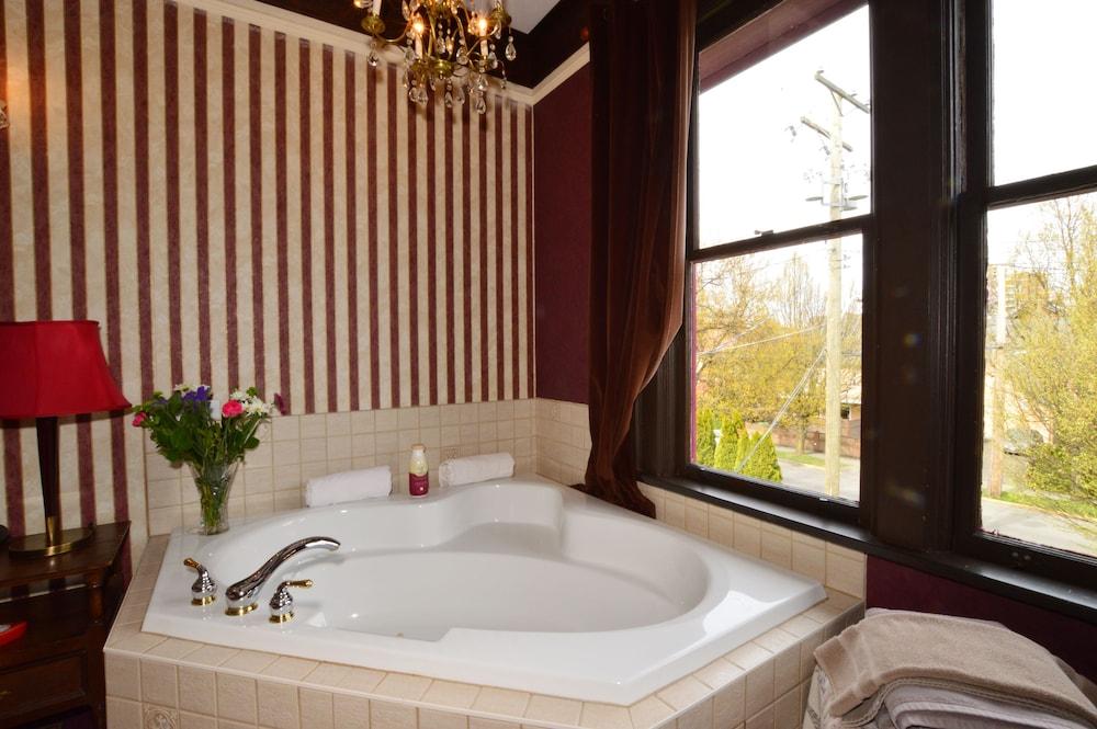 Marketa's Bed & Breakfast