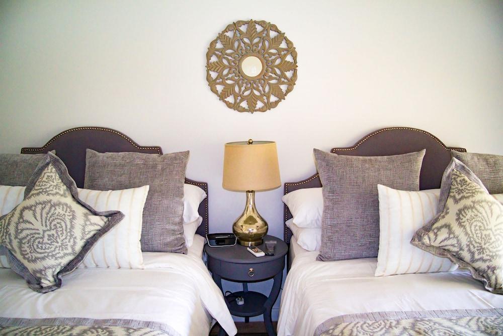 Blue Lagoon Hotel & Marina