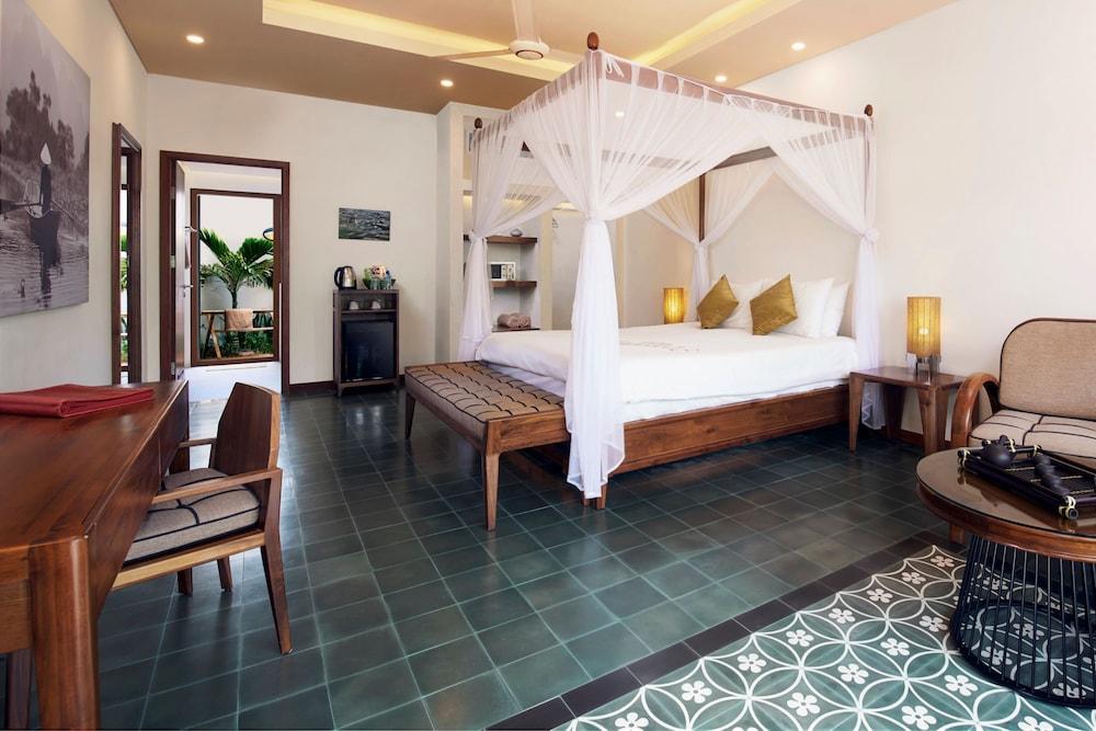 Cassia Cottage Resort and Spa