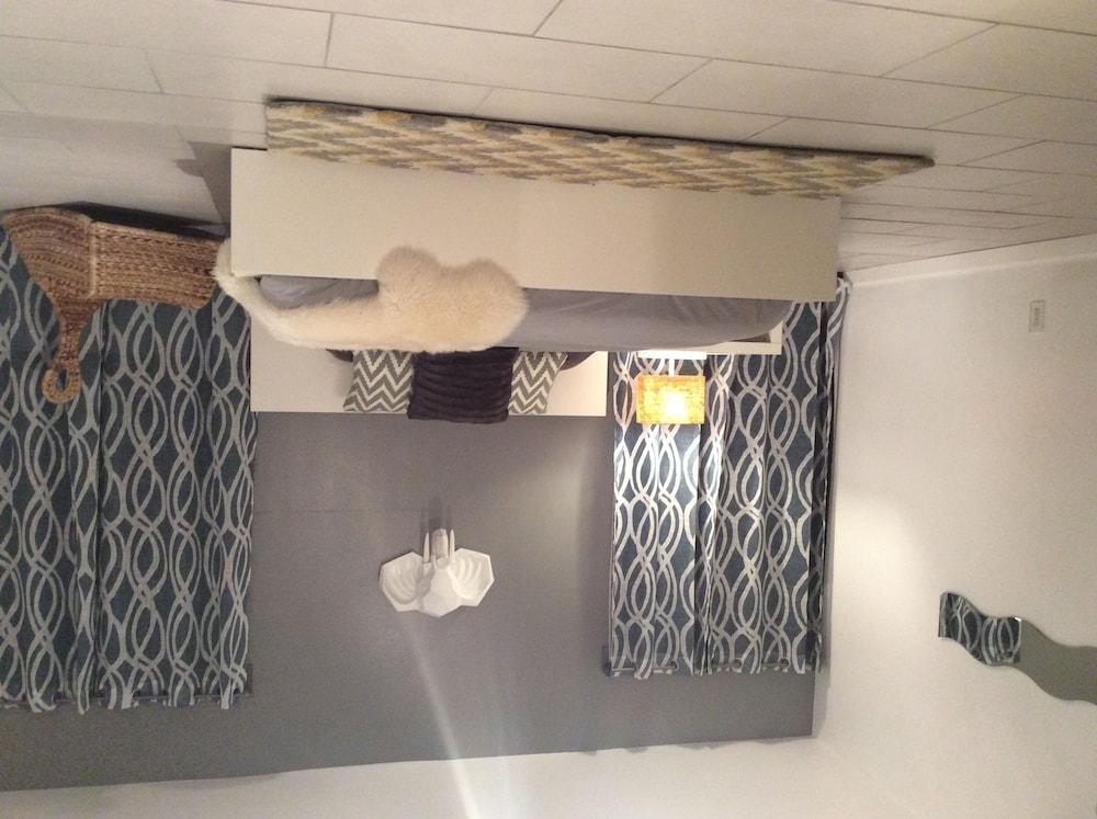 Modern Downtown Condo