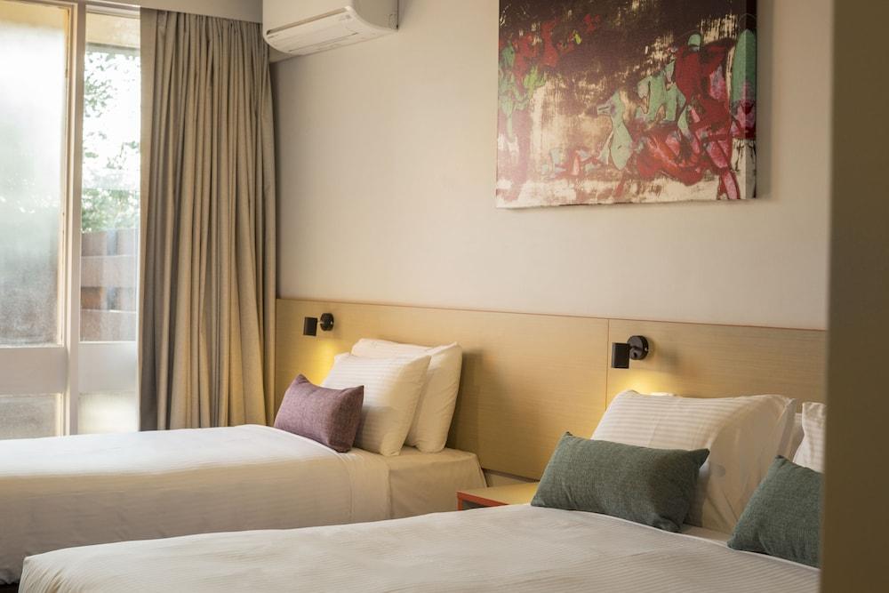 Nightcap at Waltzing Matilda Hotel