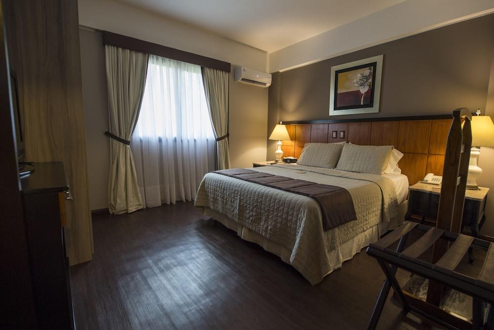 Las Ventanas Suite Hotel