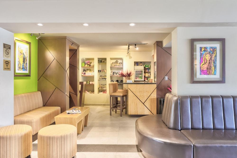 Hotel Residence Inn Suites Cristina