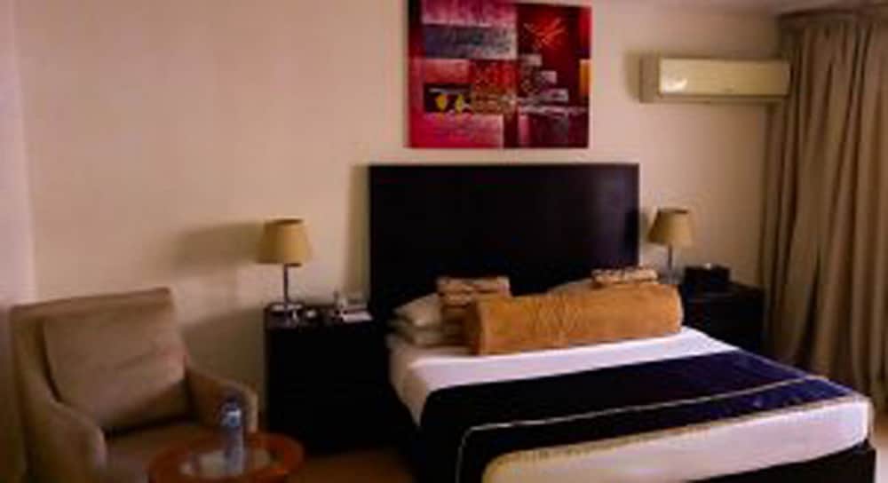 Summerset Continental Hotel Maitama